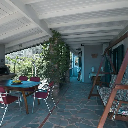 Holiday home - Ocean Panorama And Lush Gardens